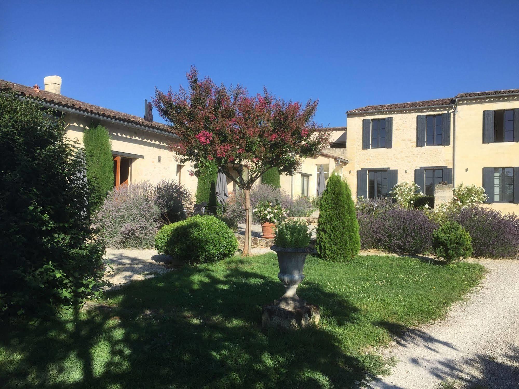 5 Lasserre Moulon-sur-Dordogne Exterior foto